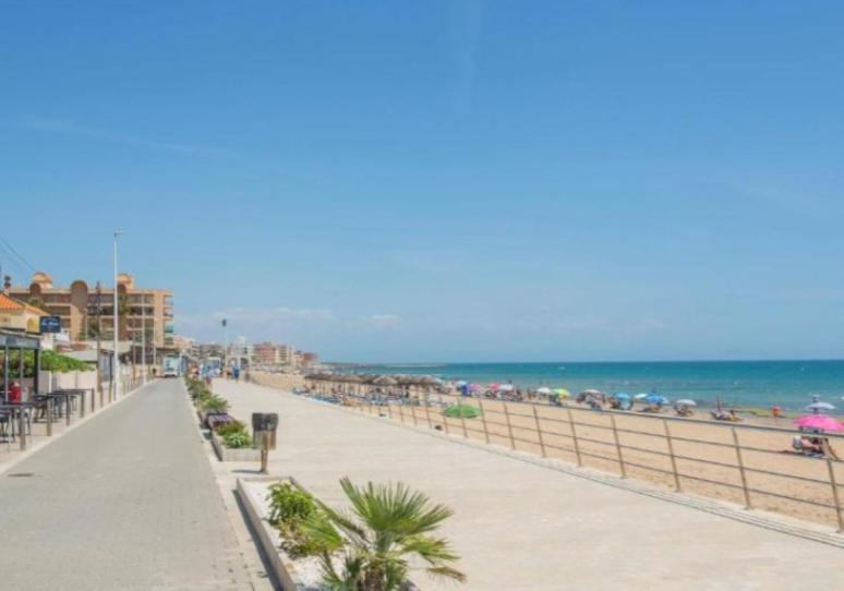 Estudio Torrevieja P & A Torre La Mata Exterior foto